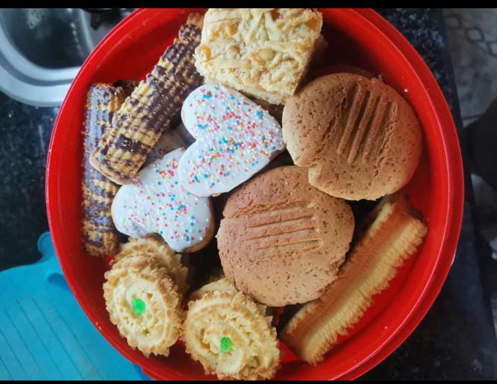 Cookies in a bucket